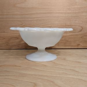 Vintage Anchor Hocking Milk Glass 'Old Colony’ Lace Edge Pedestal Bowl